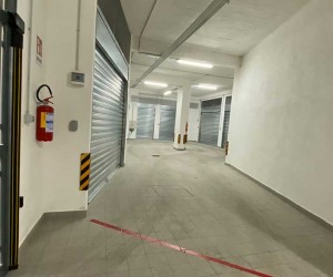Via Diego Colamarino, box auto in vendita