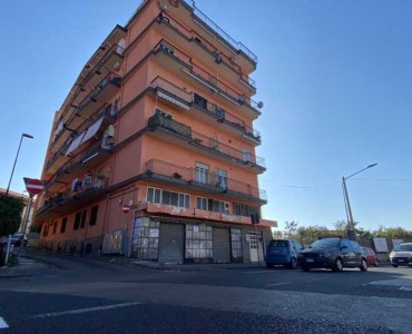 Locale in vendita
